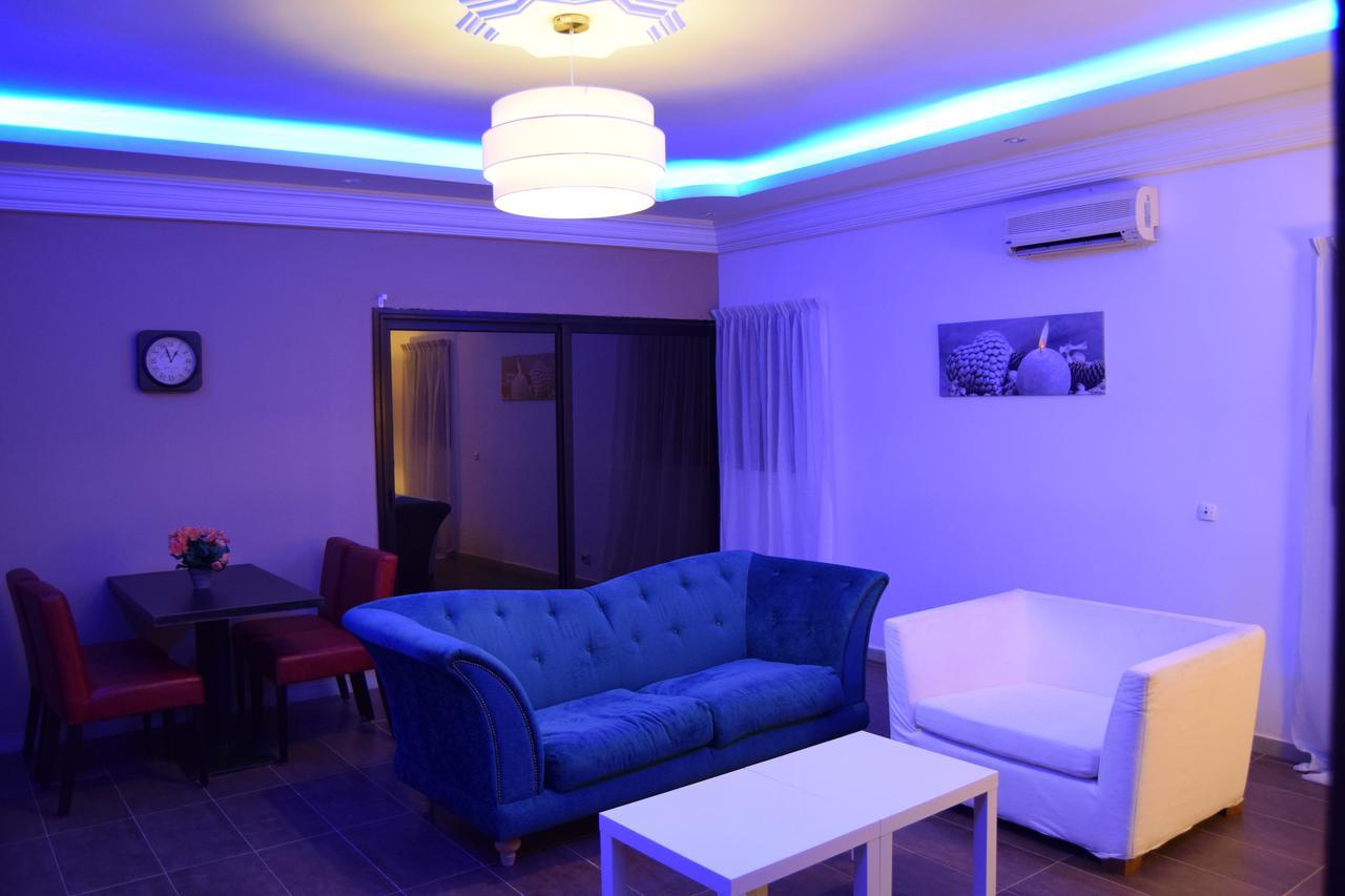 Residence Blue Hotel Thies Bagian luar foto